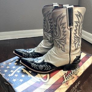 Lucchesse Diva Aleya limited edition cowboy boots. 7.5 but fits my 8.5 foot.